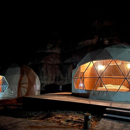 Scarlet Luxury Camp Wadi Rum Exterior photo