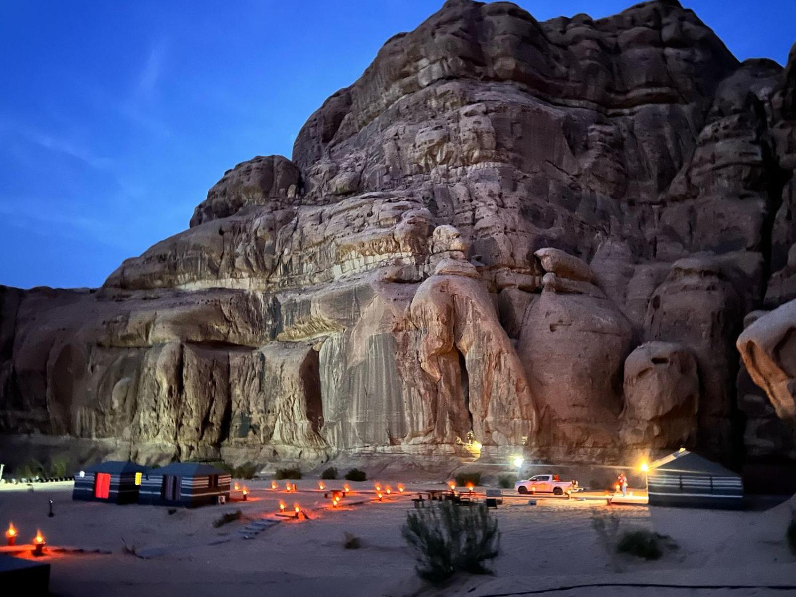 Scarlet Luxury Camp Wadi Rum Exterior photo