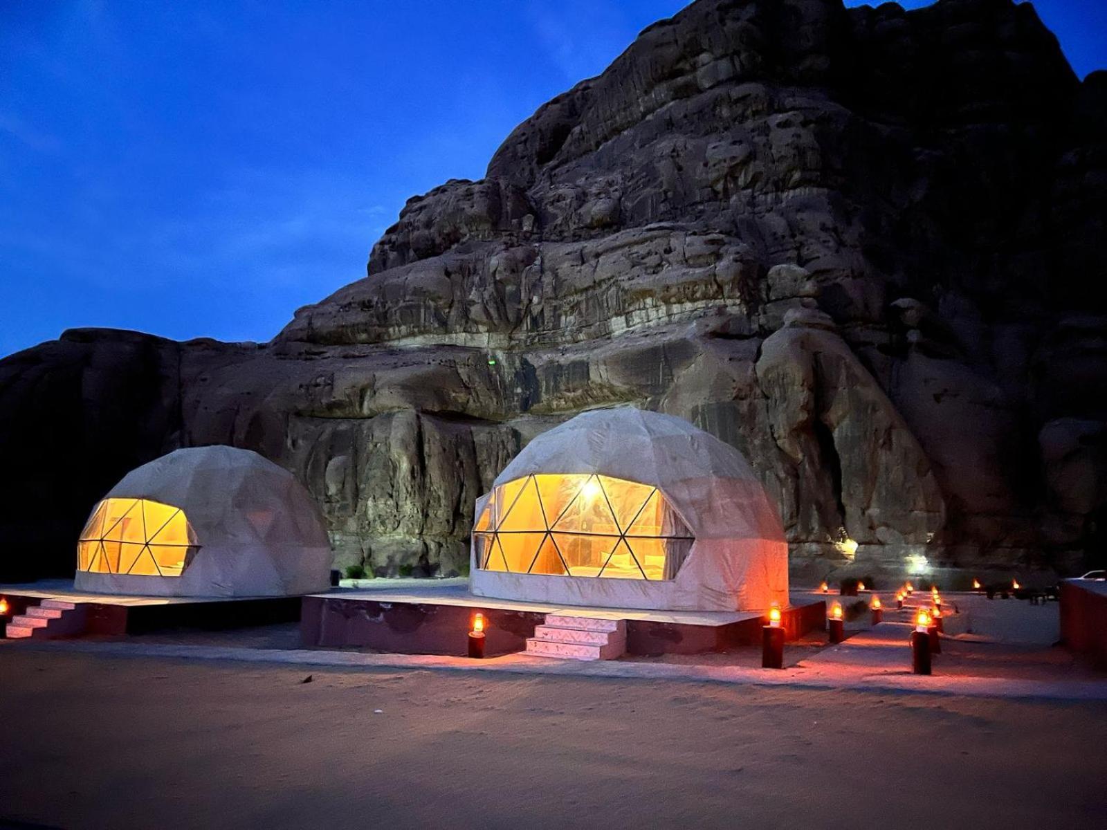 Scarlet Luxury Camp Wadi Rum Exterior photo