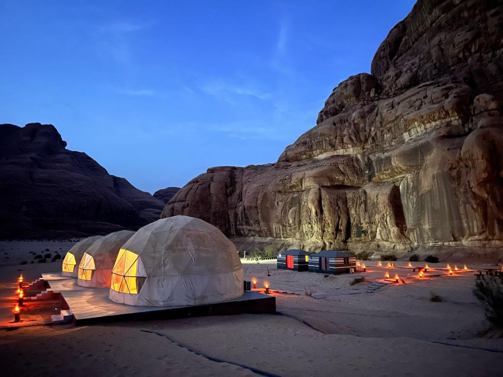 Scarlet Luxury Camp Wadi Rum Exterior photo
